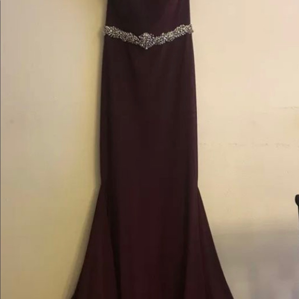 Jovani - Picture 2 of 4